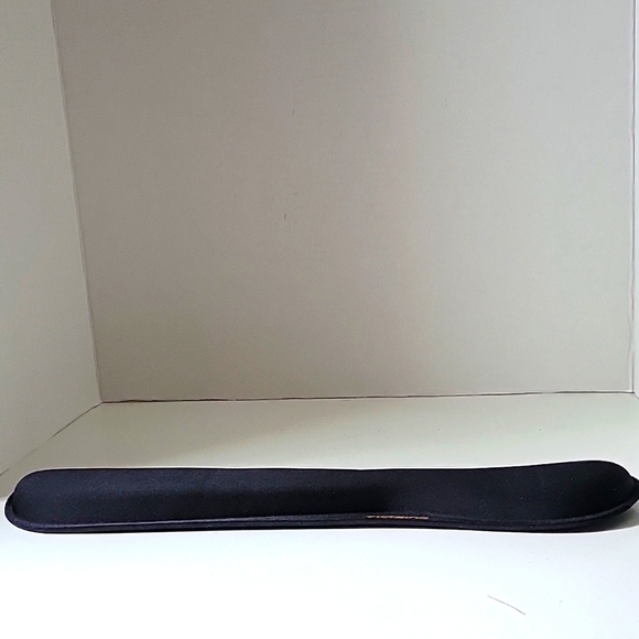 VicTsing Keyboard  Wrist Rest, Memory Foam, Black. 17 Inches - Picture 4 of 4